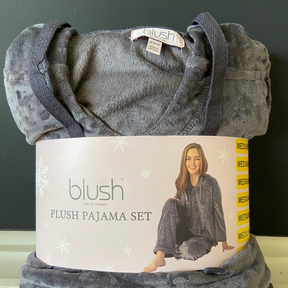 Plush Pajama Set in Gray